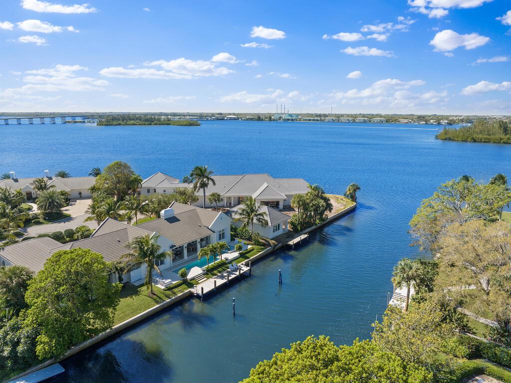 REPLAT OF RIOMAR BAY UNIT - Residential