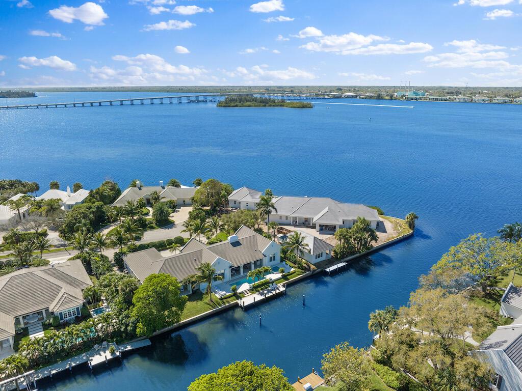 REPLAT OF RIOMAR BAY UNIT - Residential