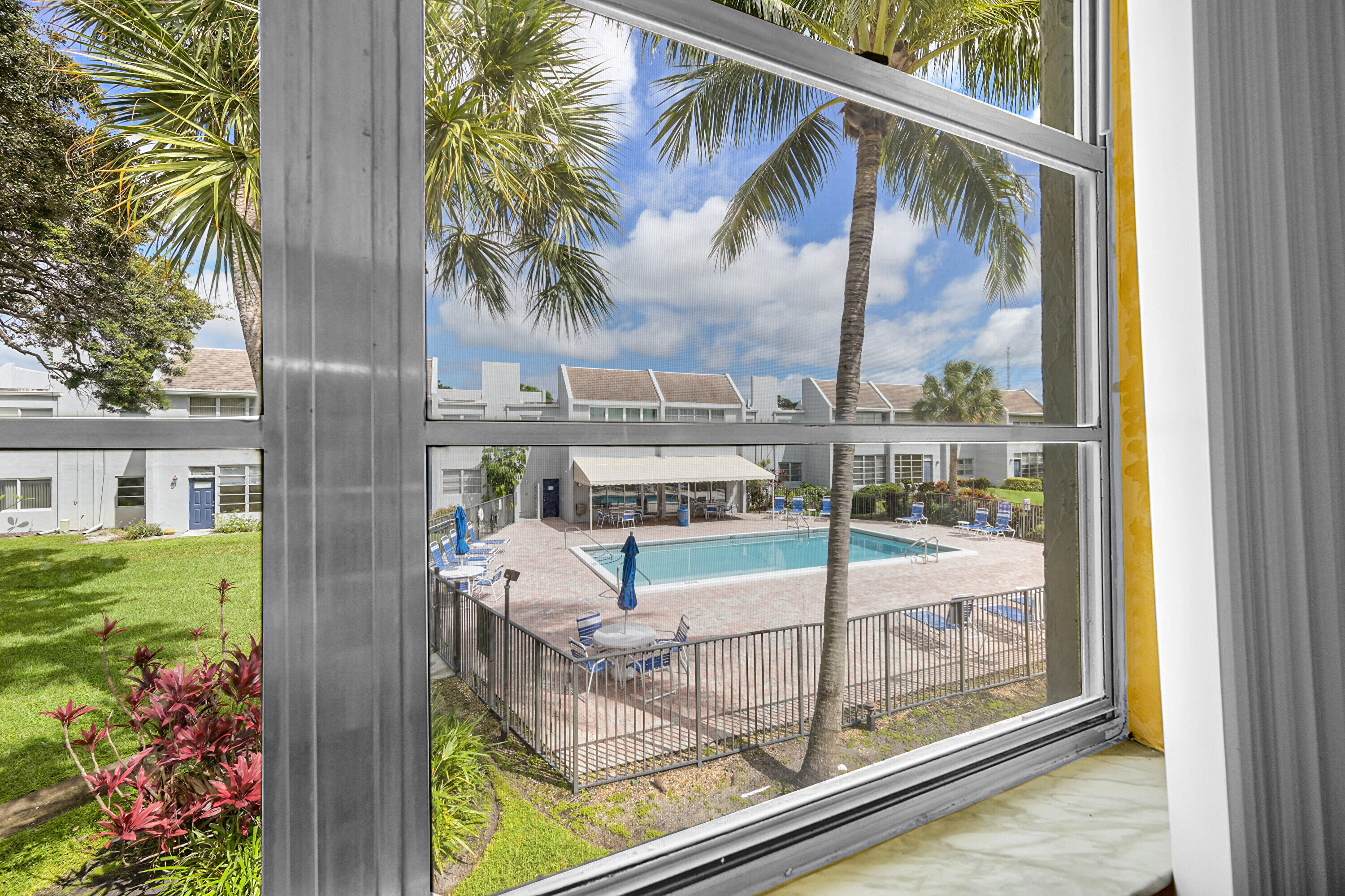 SABAL PINE SOUTH CONDO - Residential