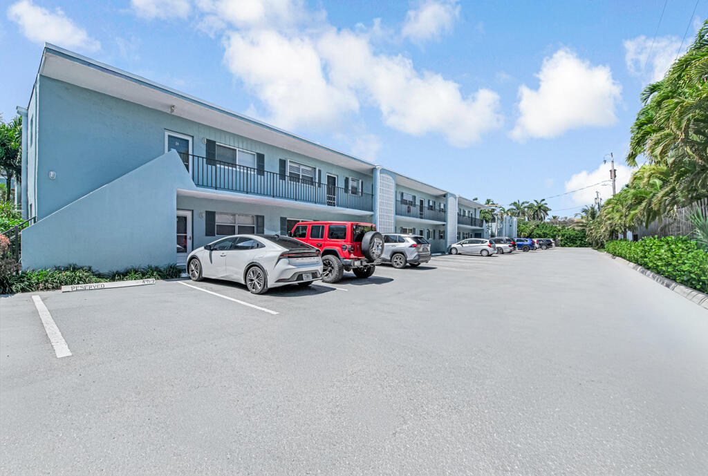 KEN-LEE GARDENS CONDO - Residential