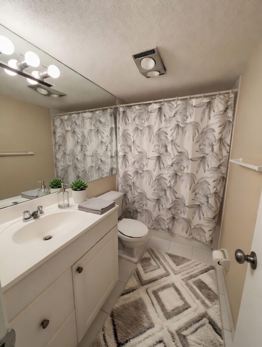 KEN-LEE GARDENS CONDO - Residential