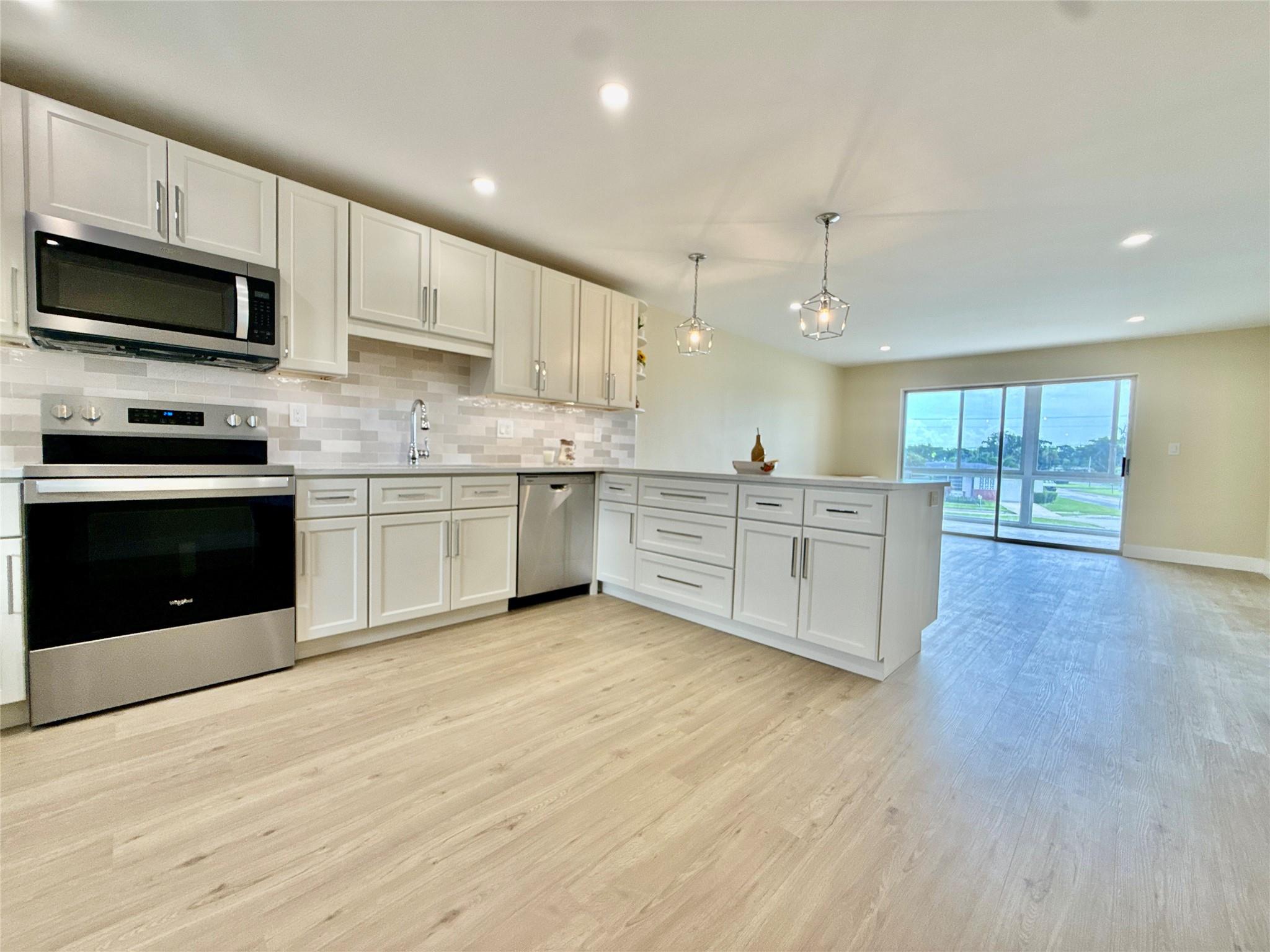 Oriole Golf & Tennis Club - Residential