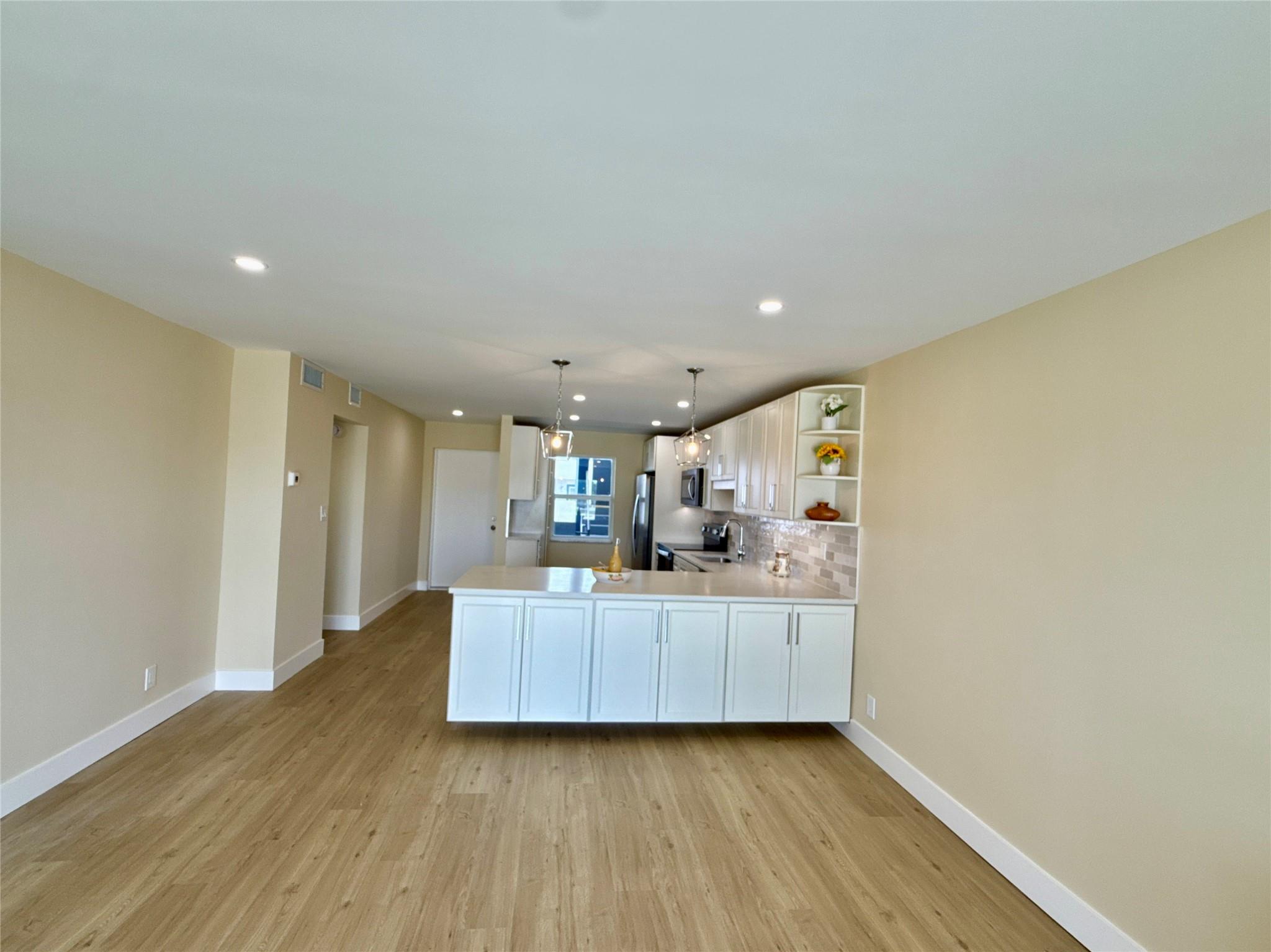 Oriole Golf & Tennis Club - Residential