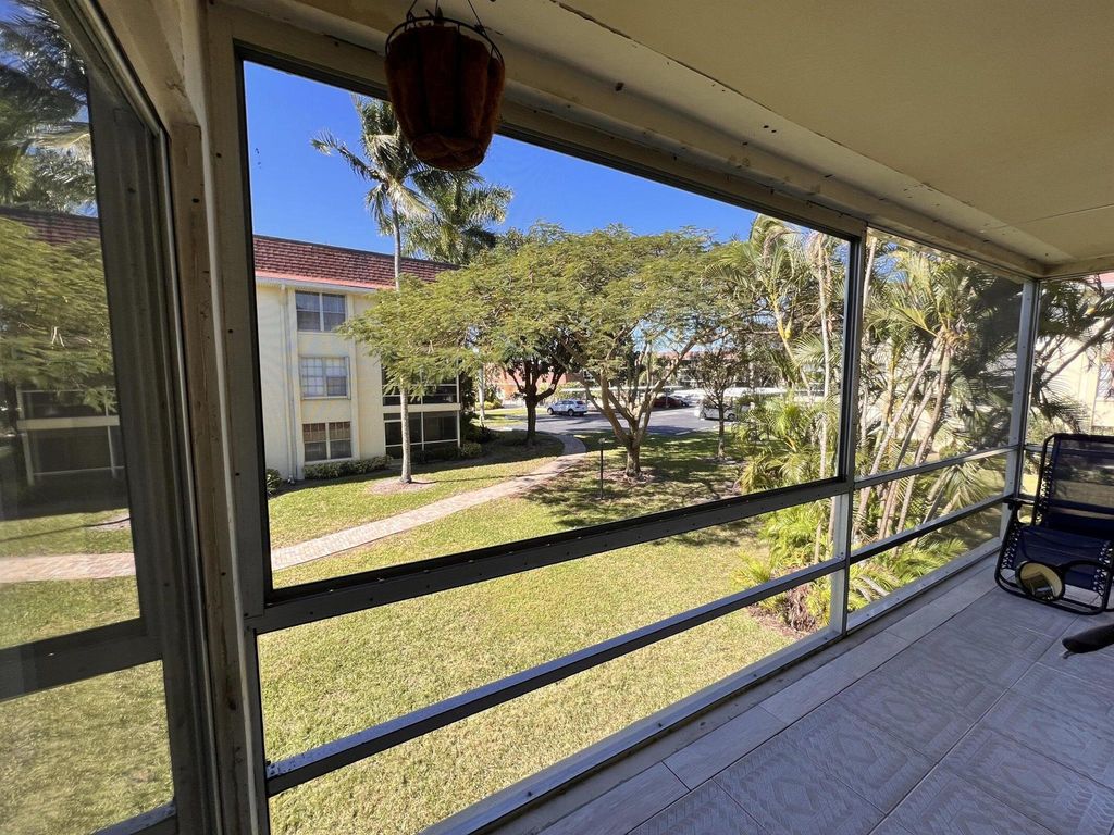 Photo of 5580 S Tamberlane Circle #235, Palm Beach Gardens, FL 33418 (MLS # R11053417)