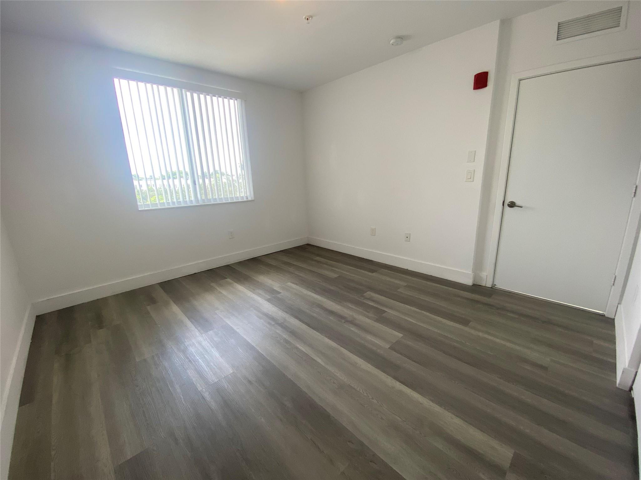 Aventura Place - Residential Lease