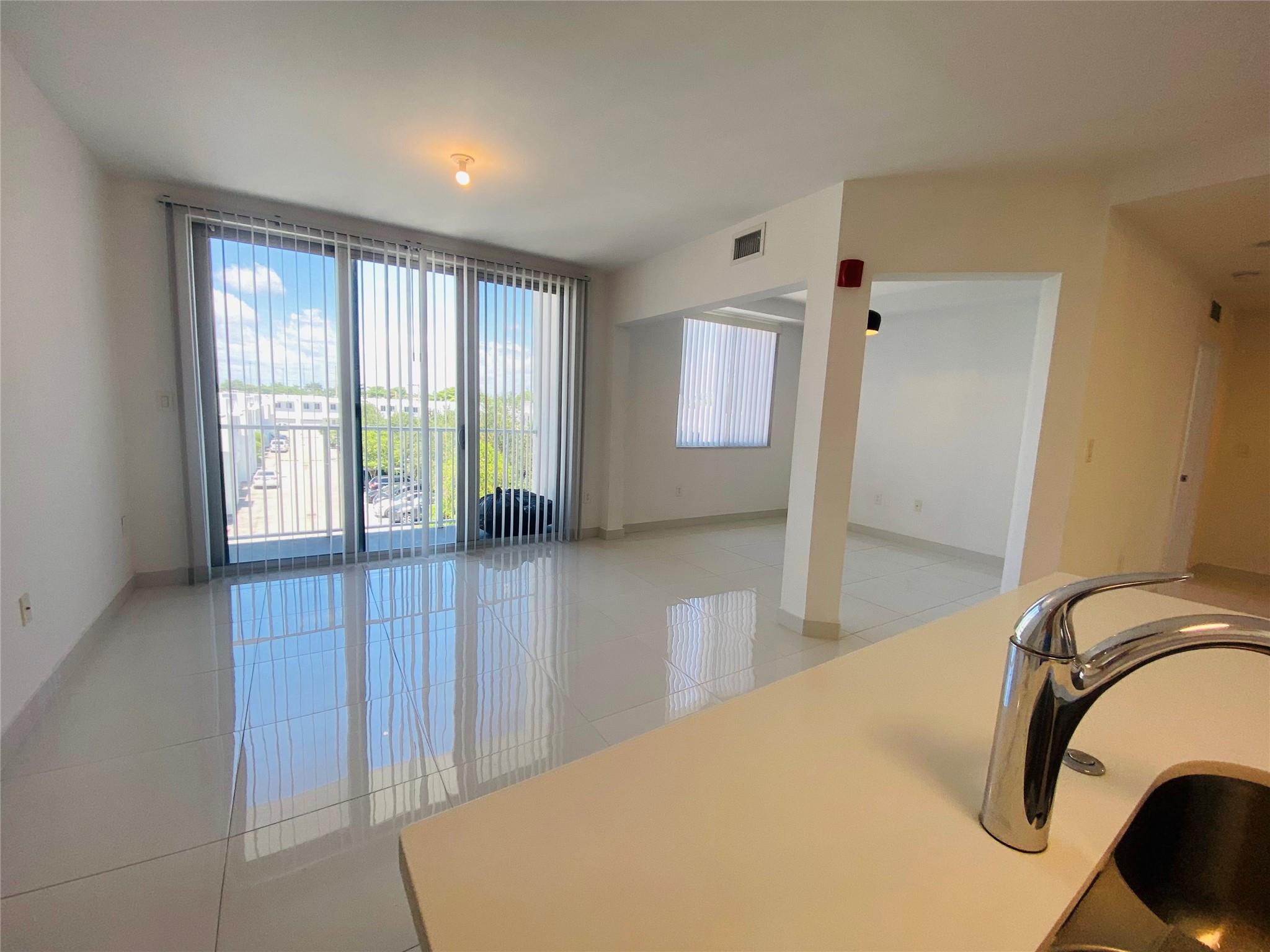 Aventura Place - Residential Lease