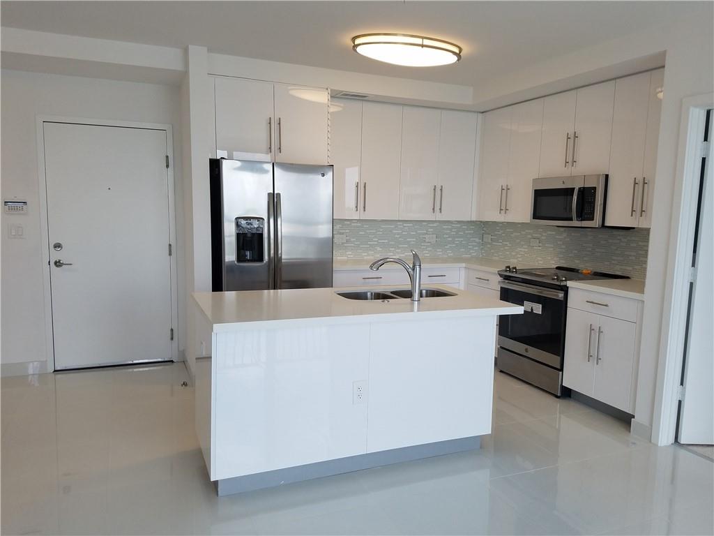 Aventura Place - Residential Lease