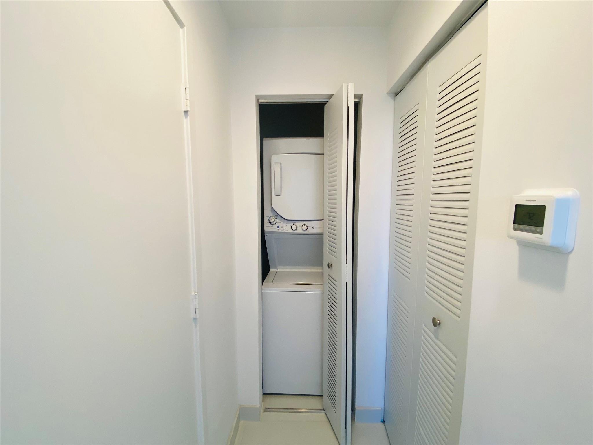 Aventura Place - Residential Lease