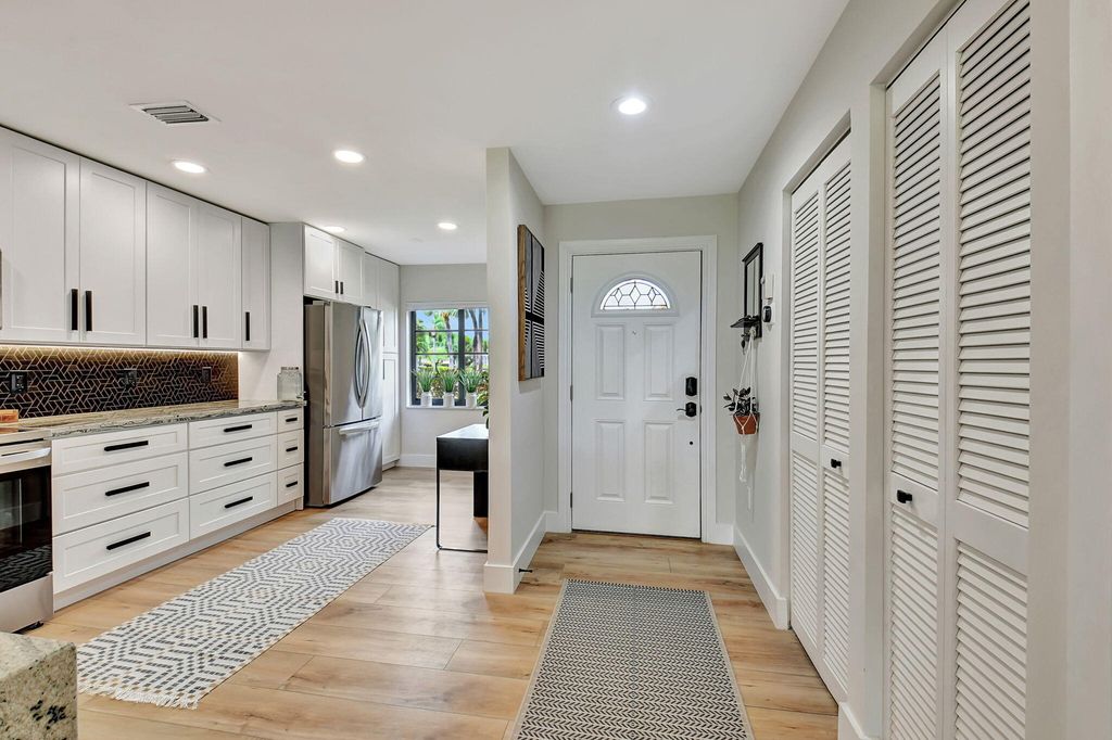 Photo of 3 Stratford Drive #C, Boynton Beach, FL 33436 (MLS # R10965854)