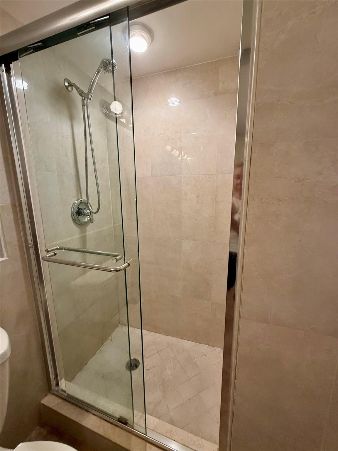 POMPANO BEACH CLUB CONDO - Residential Lease