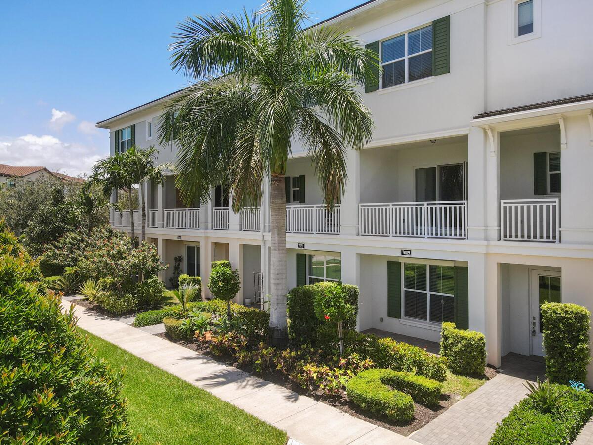 View Palm Beach Gardens, FL 33418 townhome