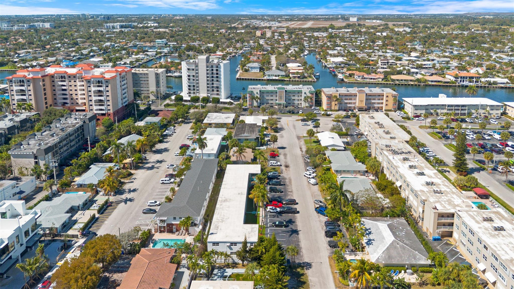 Holiday Apartments Condo - Residential