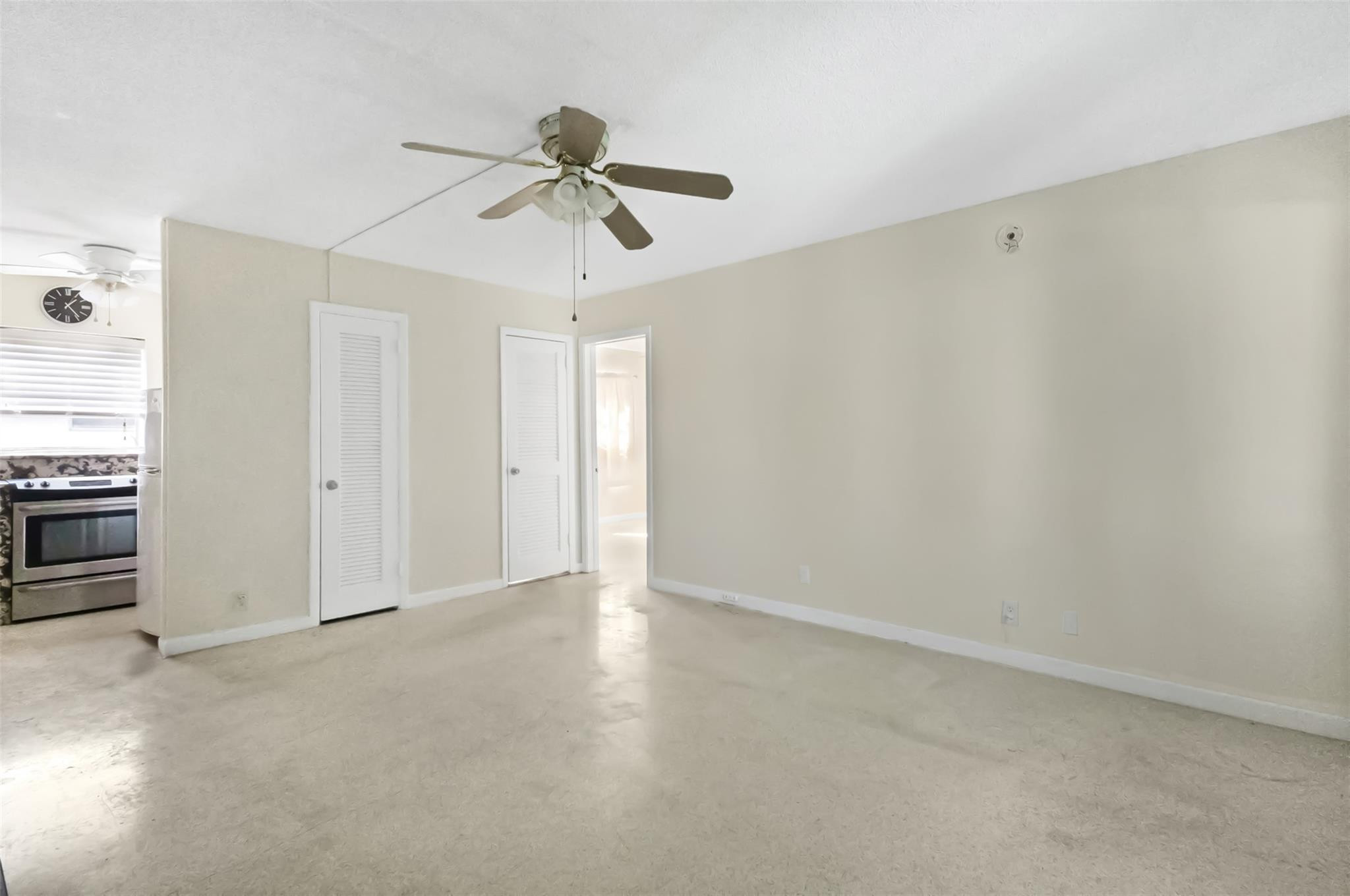 Holiday Apartments Condo - Residential