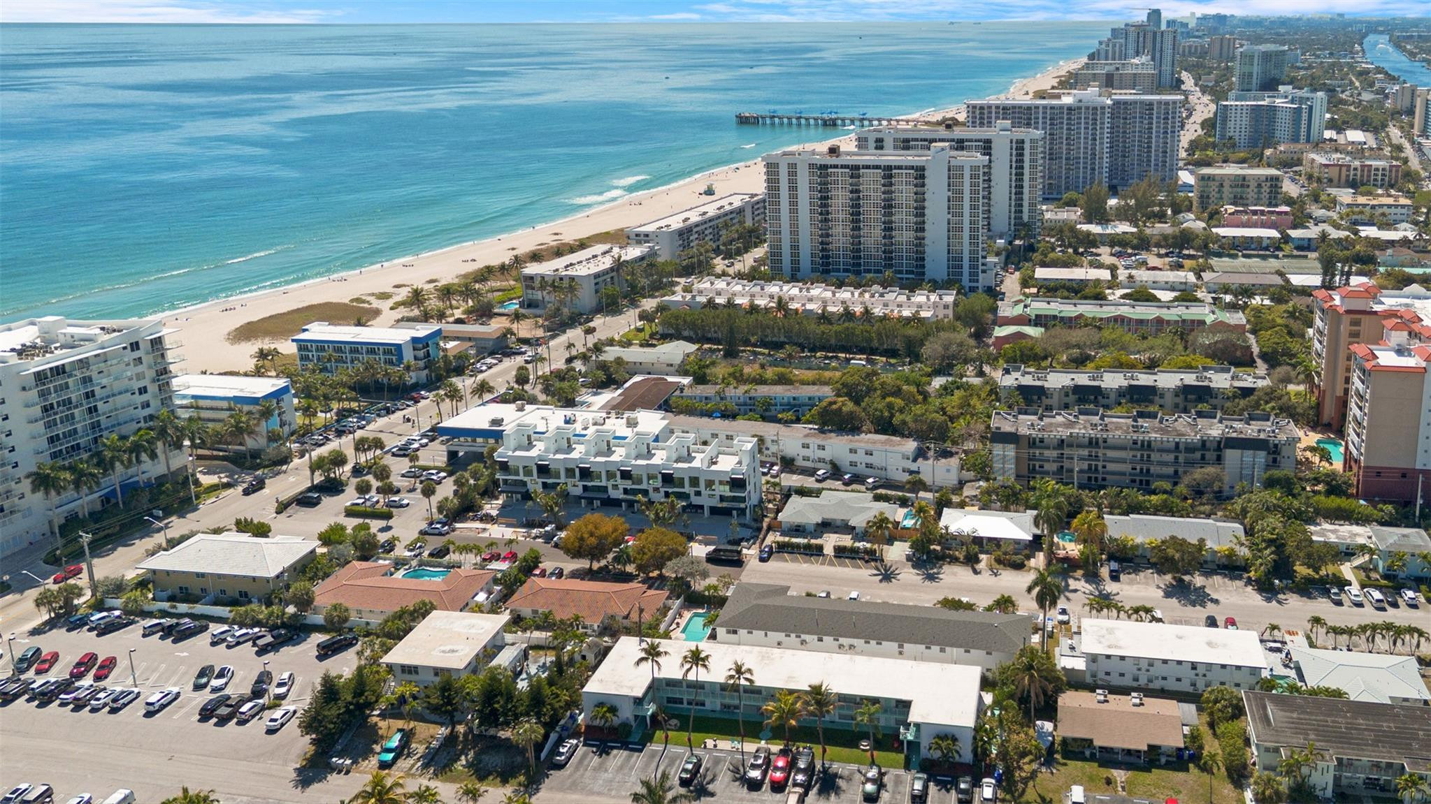 Holiday Apartments Condo - Residential