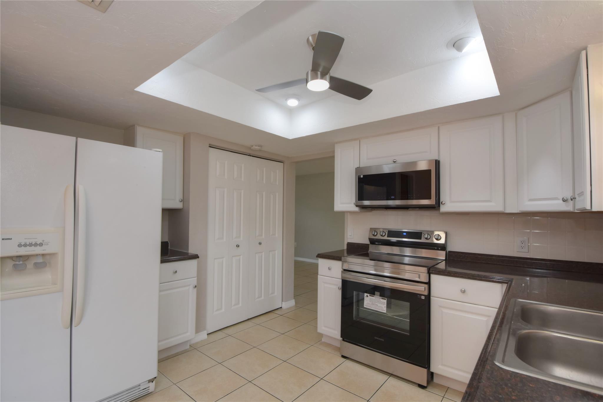 Sunrise Golf Village Sec - Residential