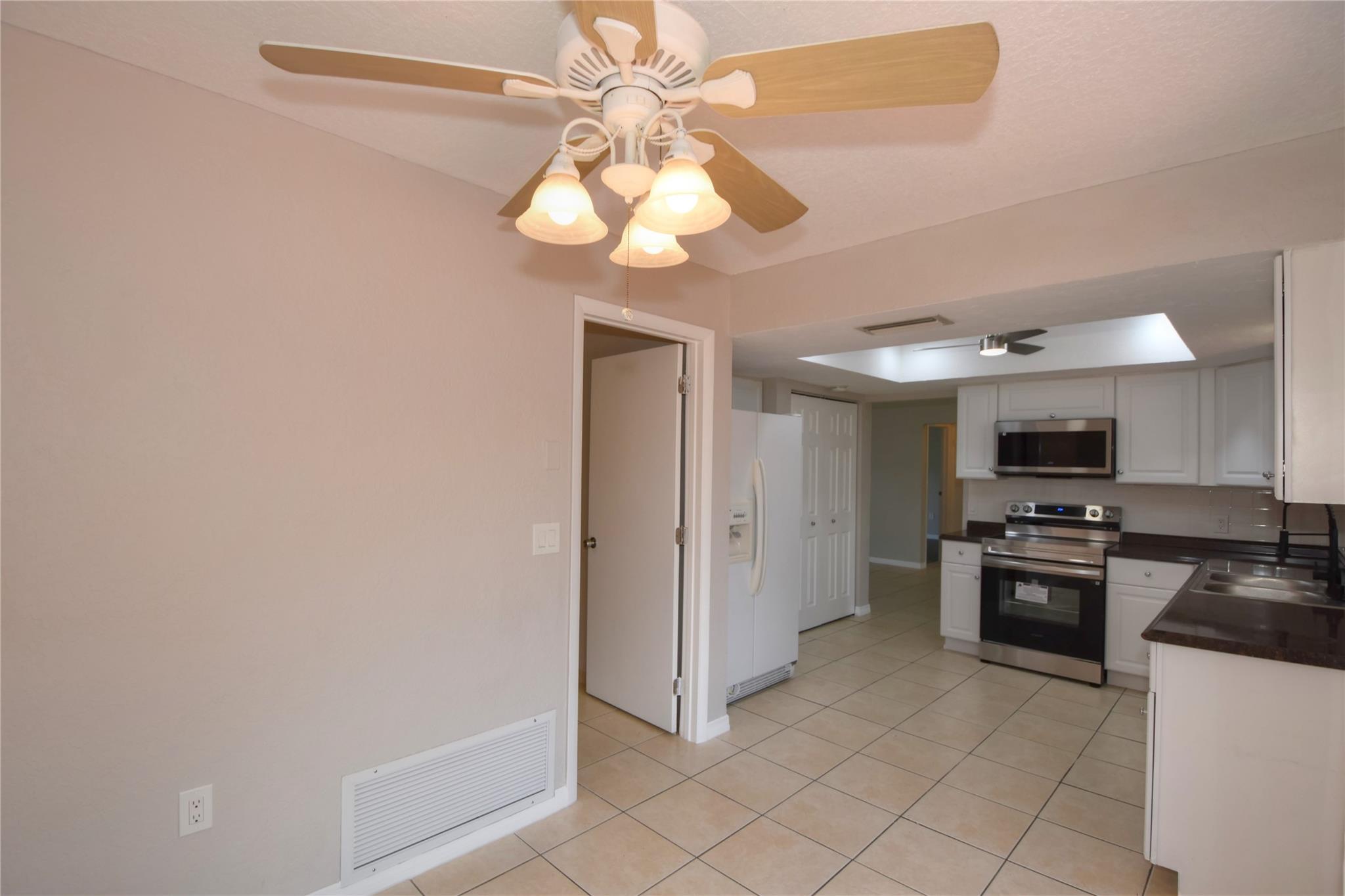 Sunrise Golf Village Sec - Residential