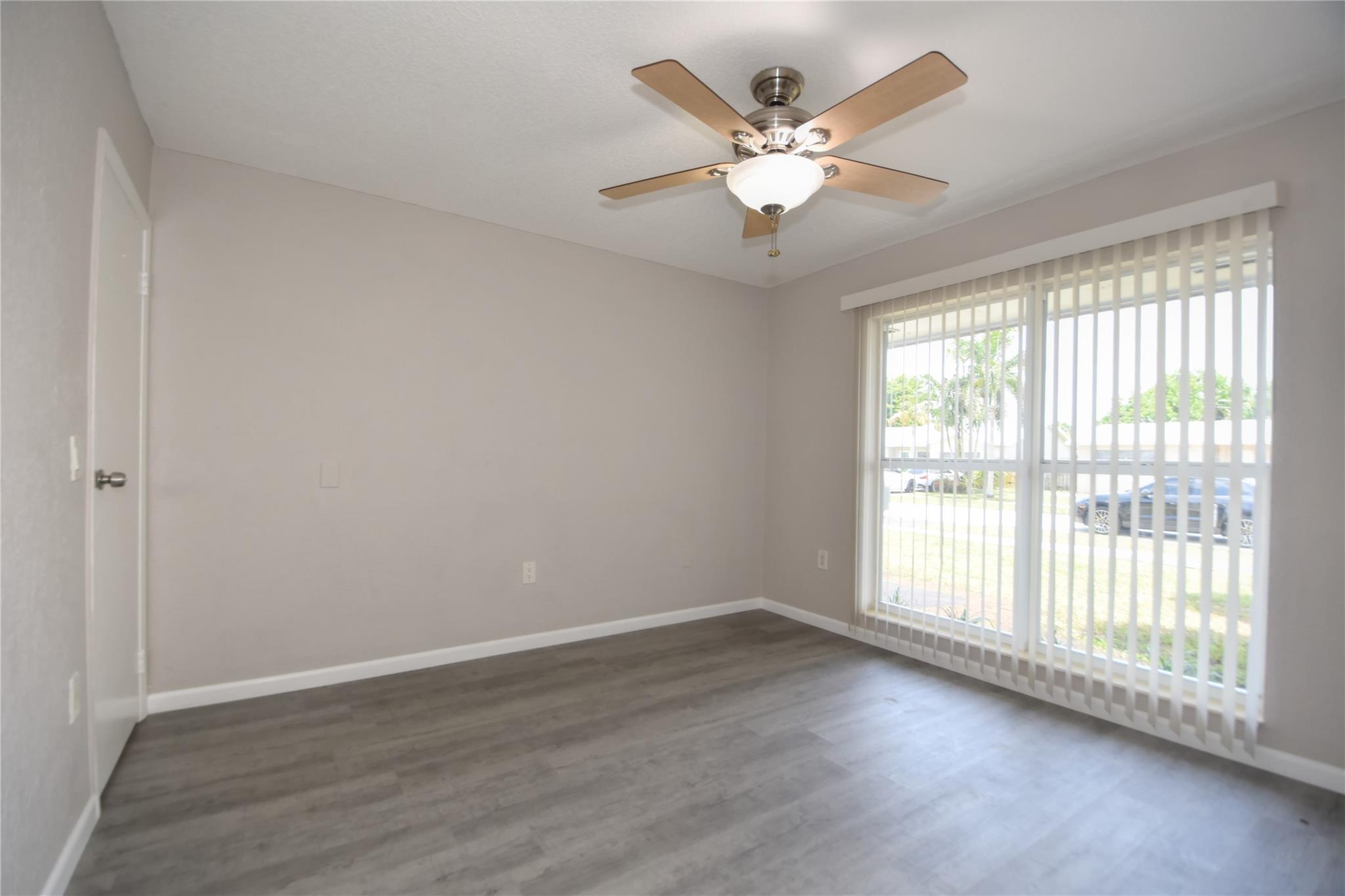Sunrise Golf Village Sec - Residential