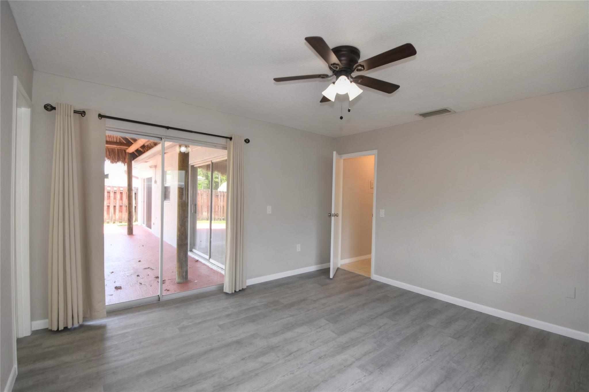 Sunrise Golf Village Sec - Residential