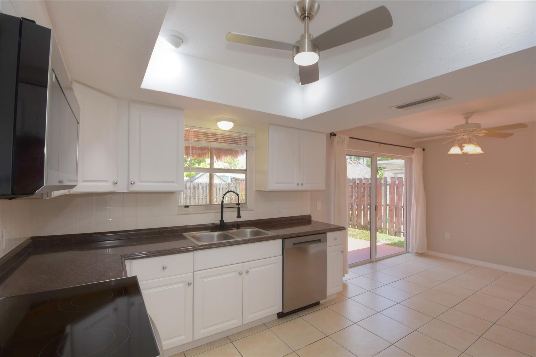 Sunrise Golf Village Sec - Residential