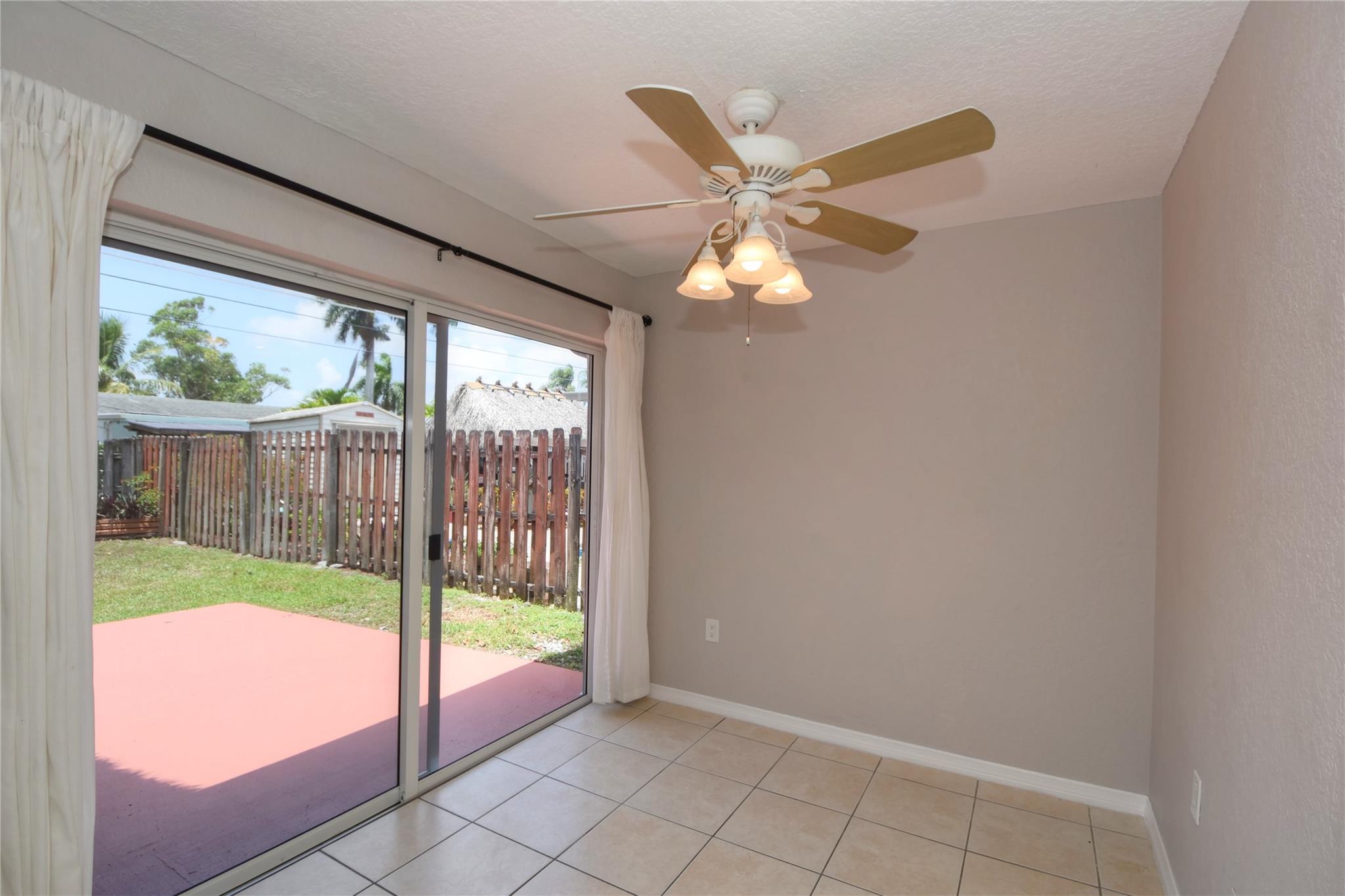 Sunrise Golf Village Sec - Residential