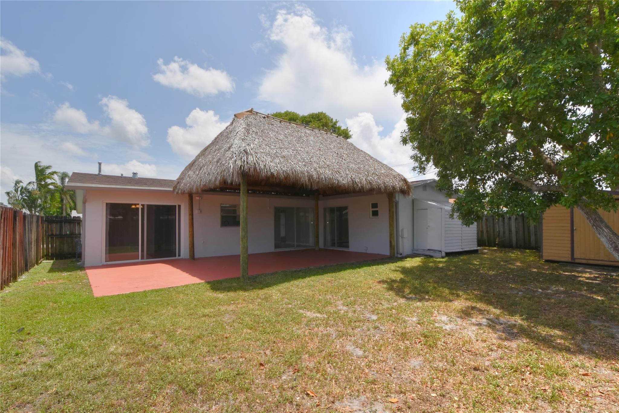 Sunrise Golf Village Sec - Residential