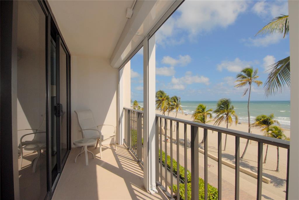 HOLLYWOOD OCEANFRONT - Residential