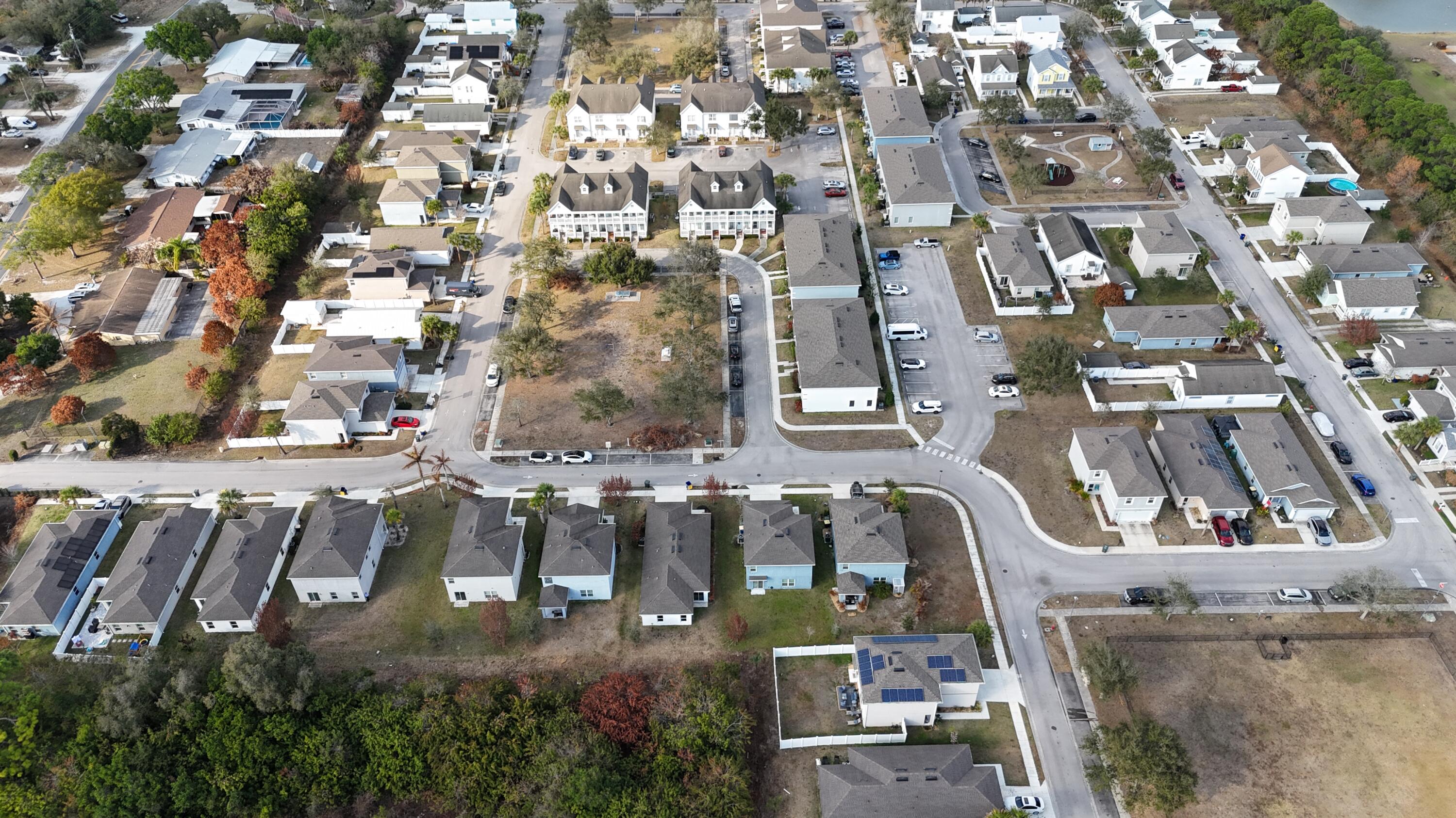 MAGNOLIA SQUARE - Residential Lease