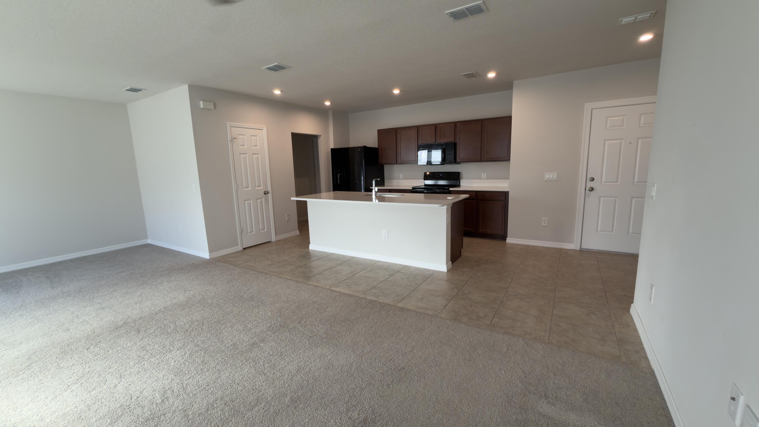 MAGNOLIA SQUARE - Residential Lease