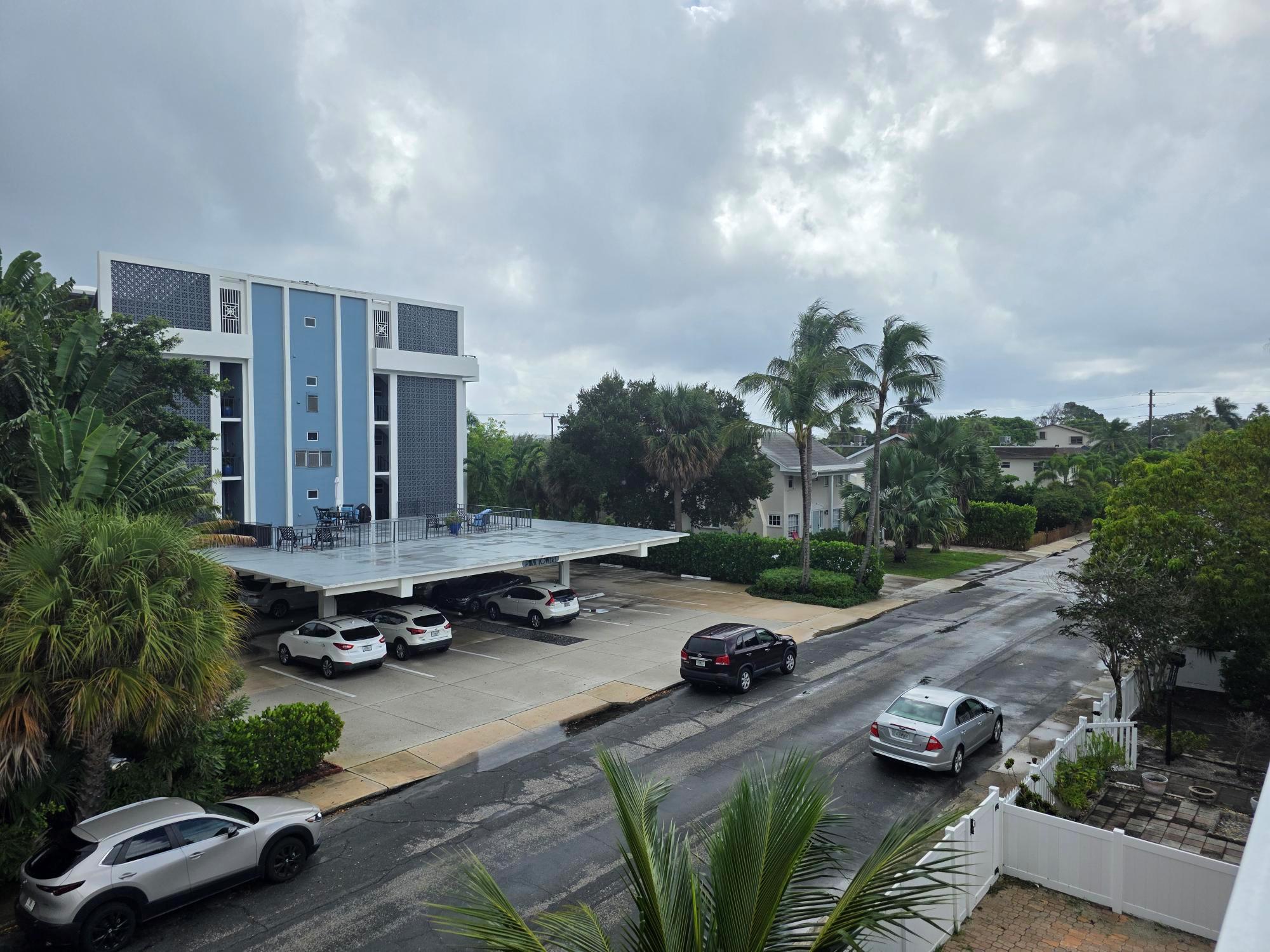 LINDEN ARMS CONDO - Commercial Sale