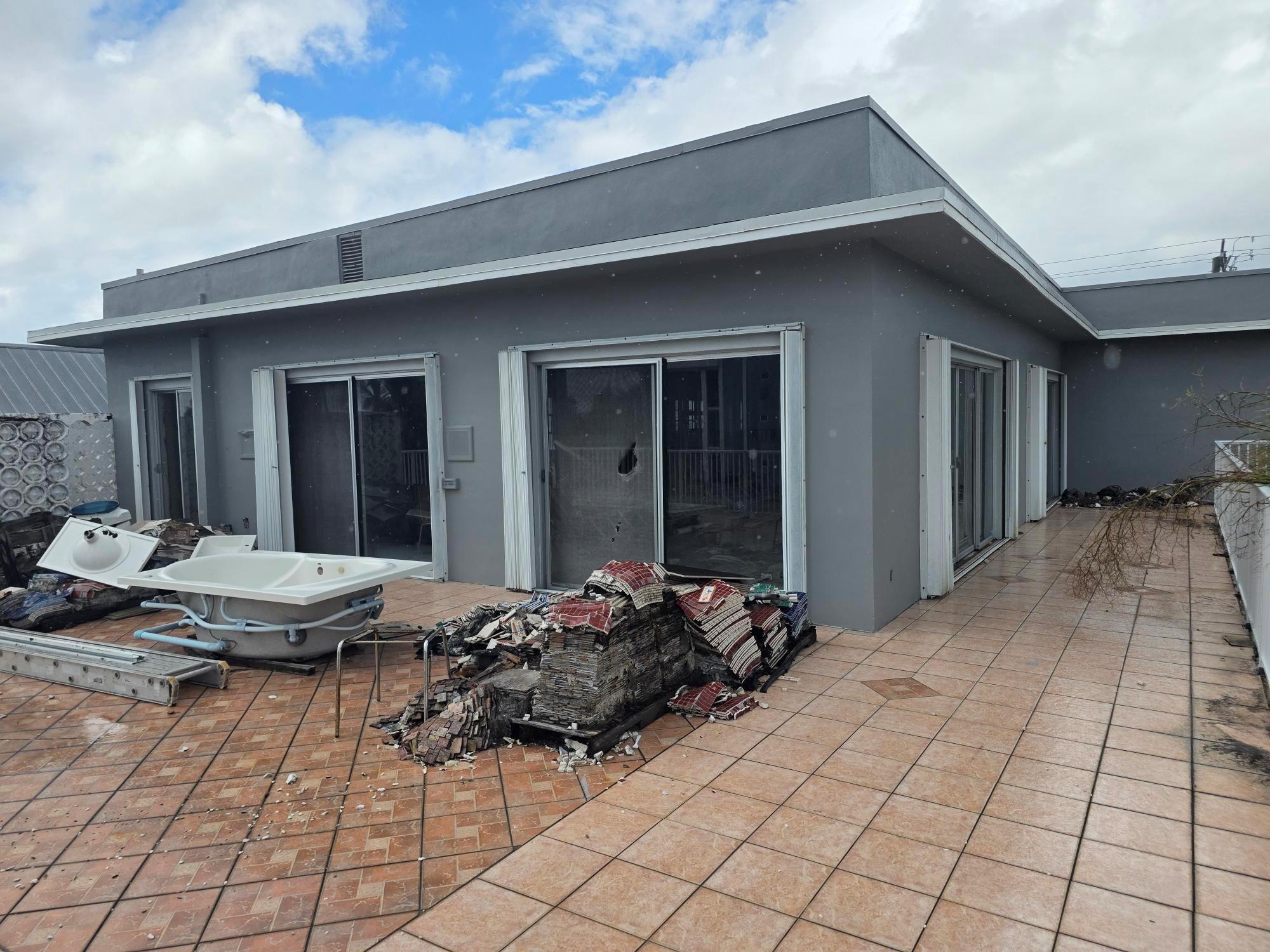 LINDEN ARMS CONDO - Commercial Sale