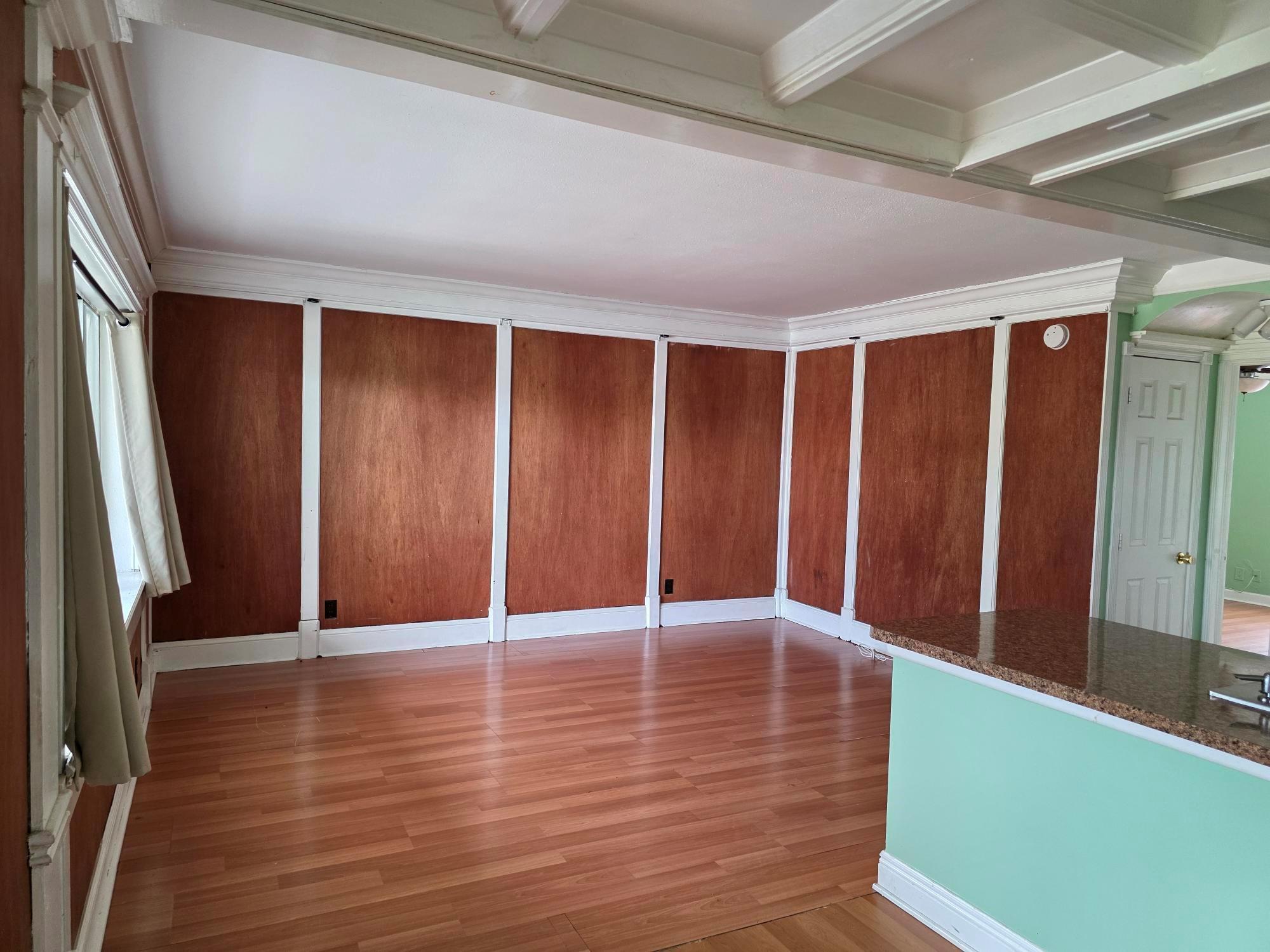LINDEN ARMS CONDO - Commercial Sale