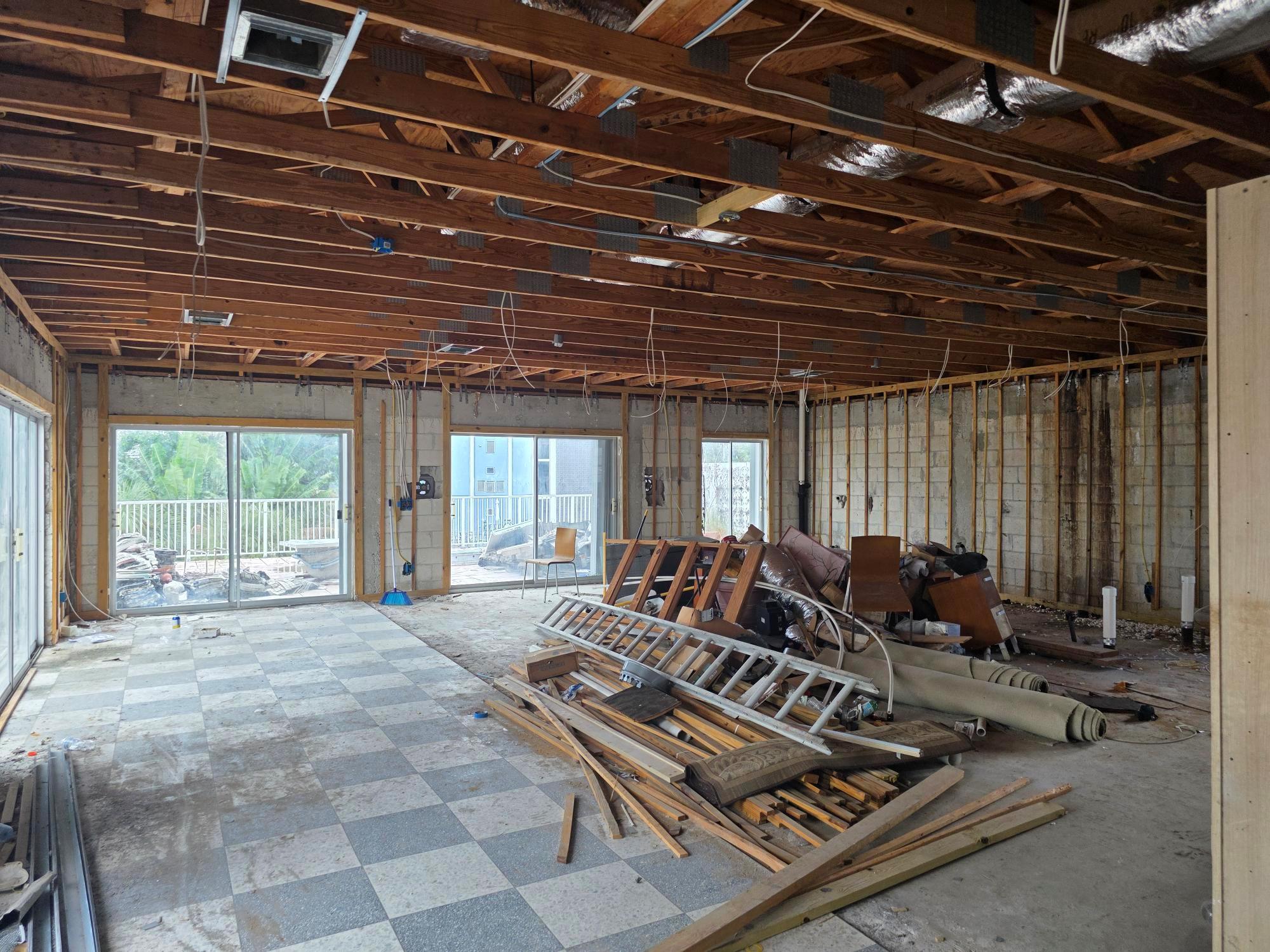 LINDEN ARMS CONDO - Commercial Sale