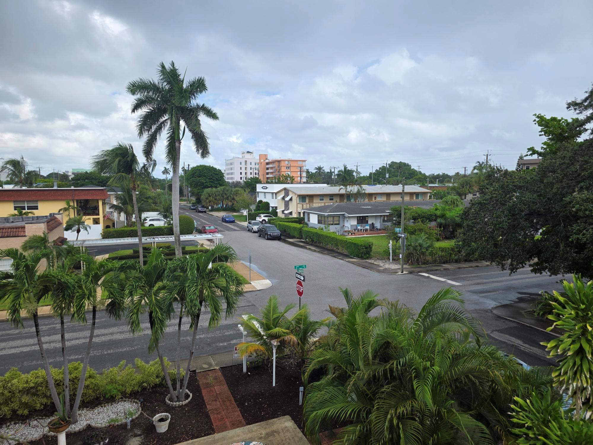 LINDEN ARMS CONDO - Commercial Sale
