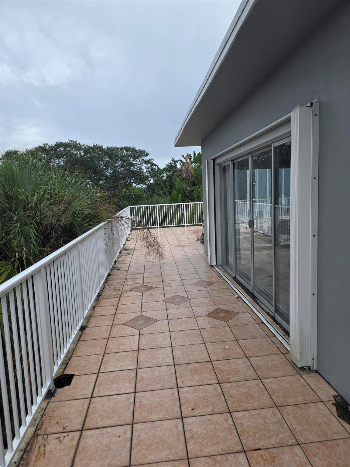 LINDEN ARMS CONDO - Commercial Sale