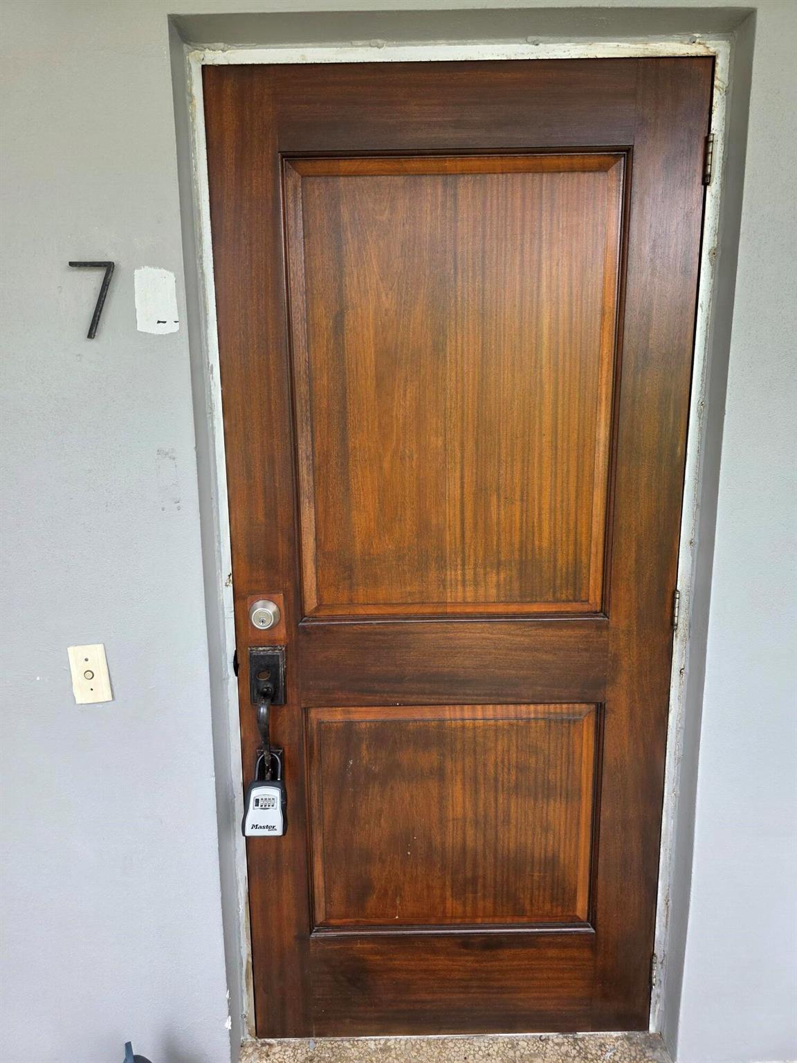 LINDEN ARMS CONDO - Commercial Sale