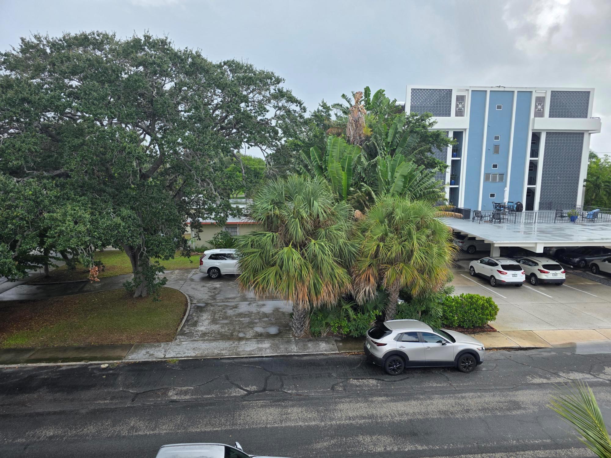 LINDEN ARMS CONDO - Commercial Sale