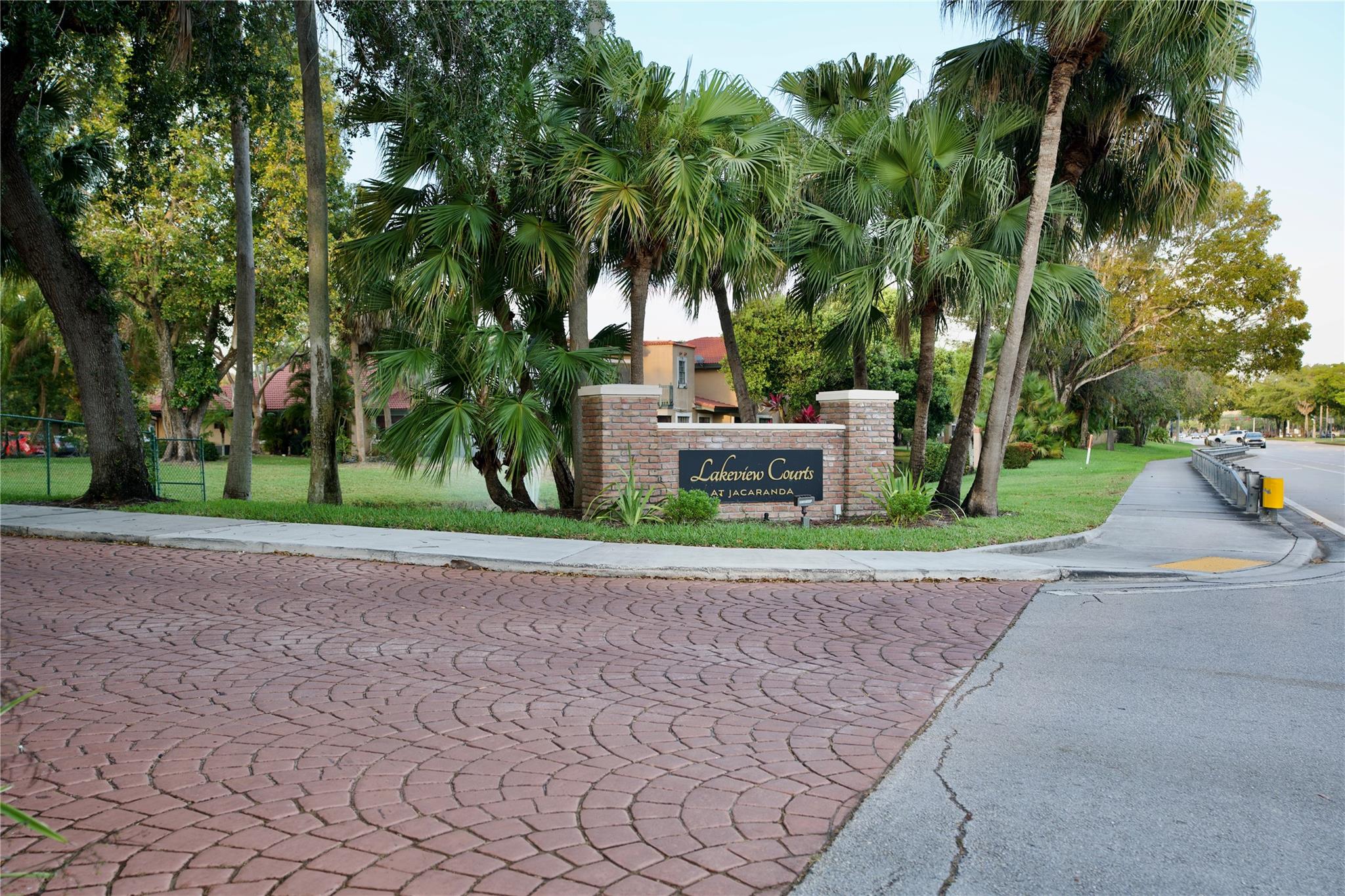 8989 W Sunrise Blvd