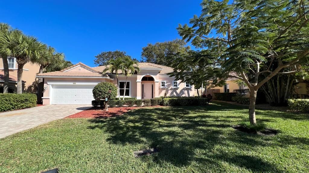 Photo of 161 Magnolia Way, Tequesta, FL 33469 (MLS # R10776047)