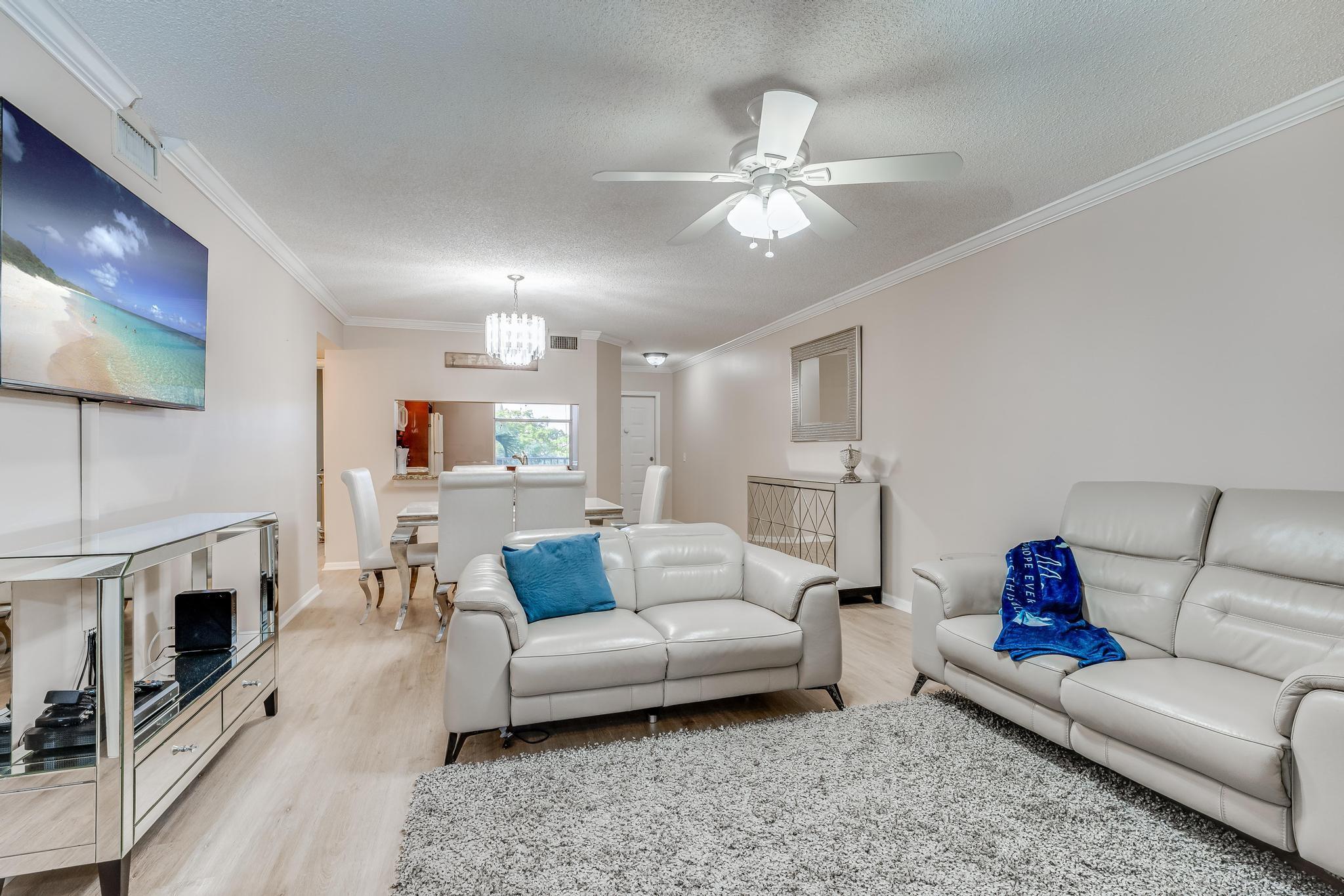 Sunrise Lakes 186 Condo - Residential