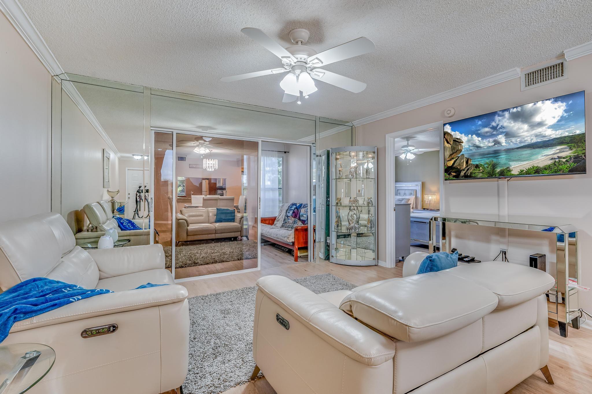 Sunrise Lakes 186 Condo - Residential