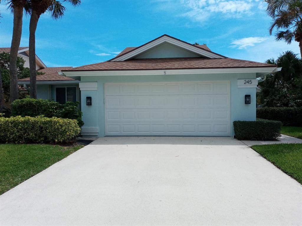 Photo of 245 River Park Drive, Jupiter, FL 33477 (MLS # R10704187)