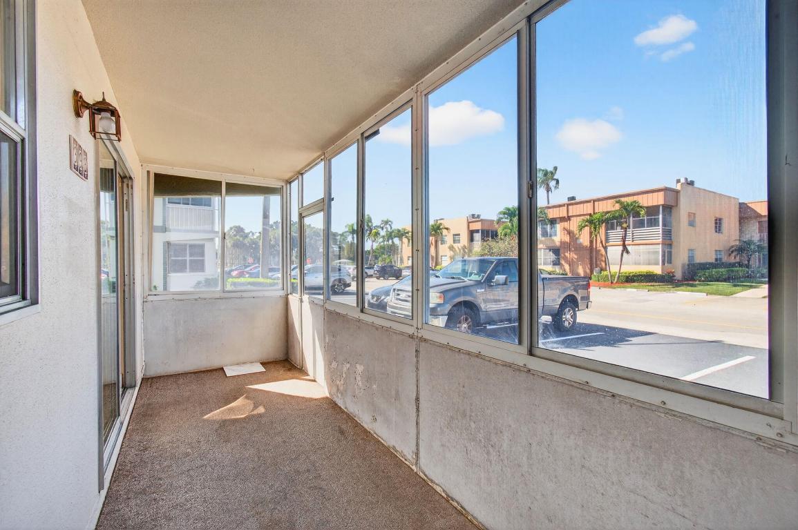 KINGS POINT - Residential