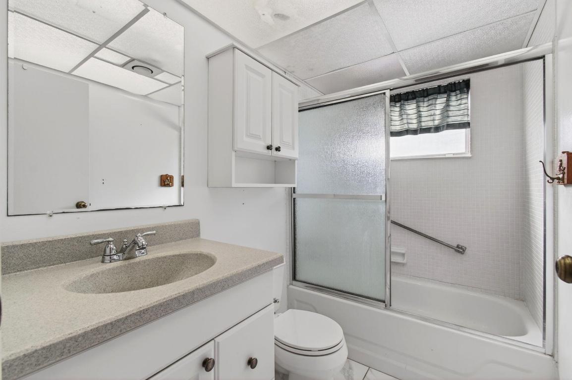 KINGS POINT - Residential