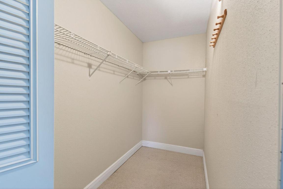 KINGS POINT - Residential