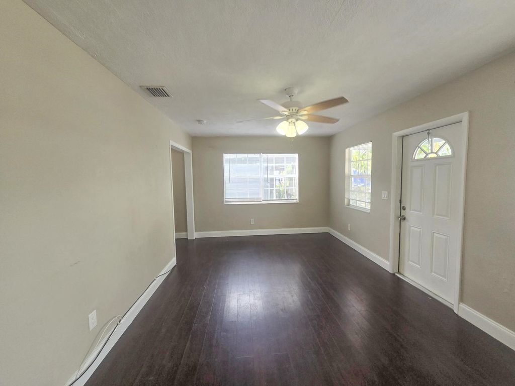 Photo of 328 N E Street, Lake Worth Beach, FL 33460 (MLS # R11016083)