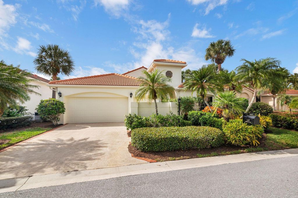 Photo of 3487 Lantern Bay Drive, Jupiter, FL 33477 (MLS # R10954406)