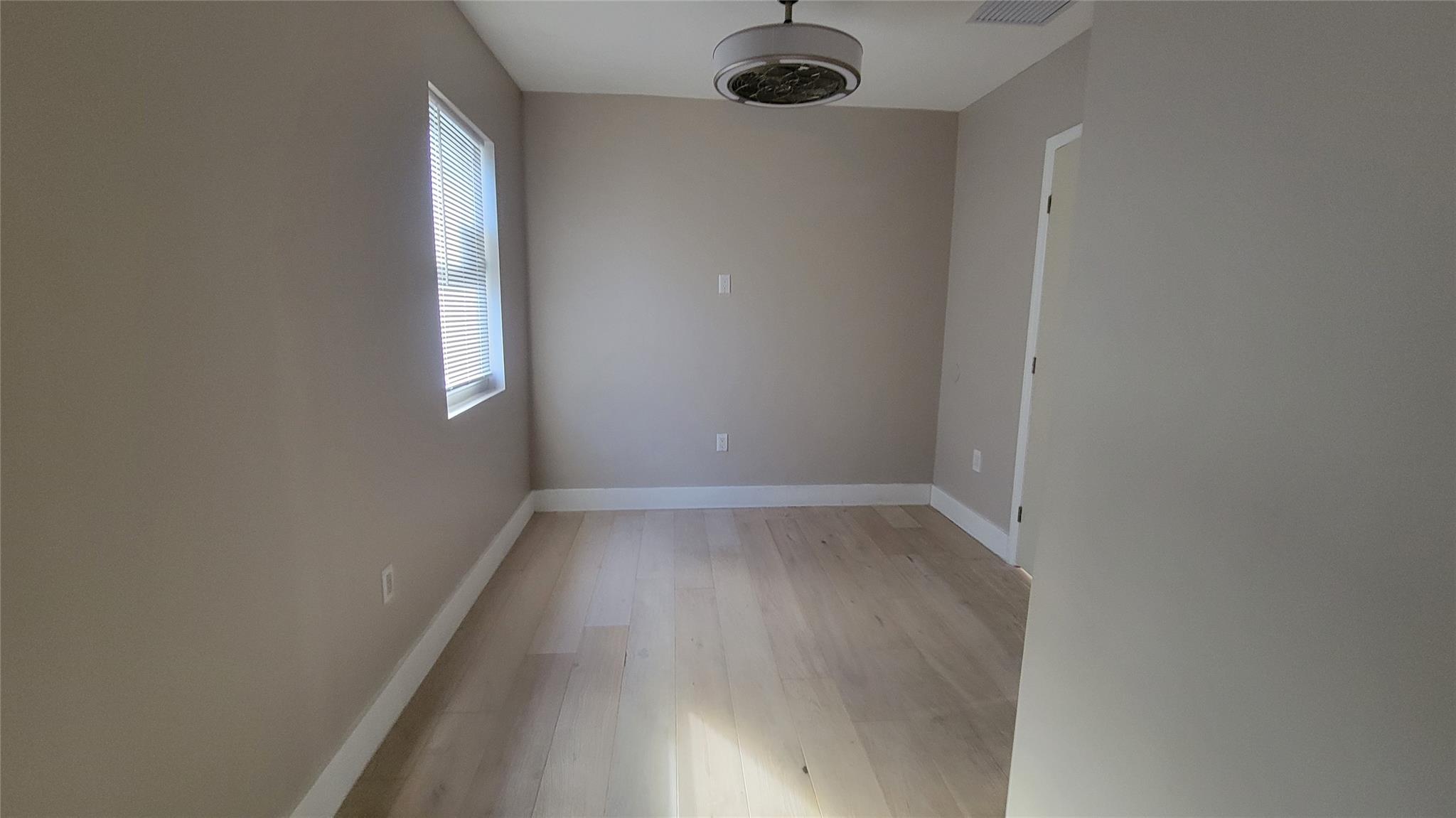 Dorsey Park First Add 21- - Residential Lease