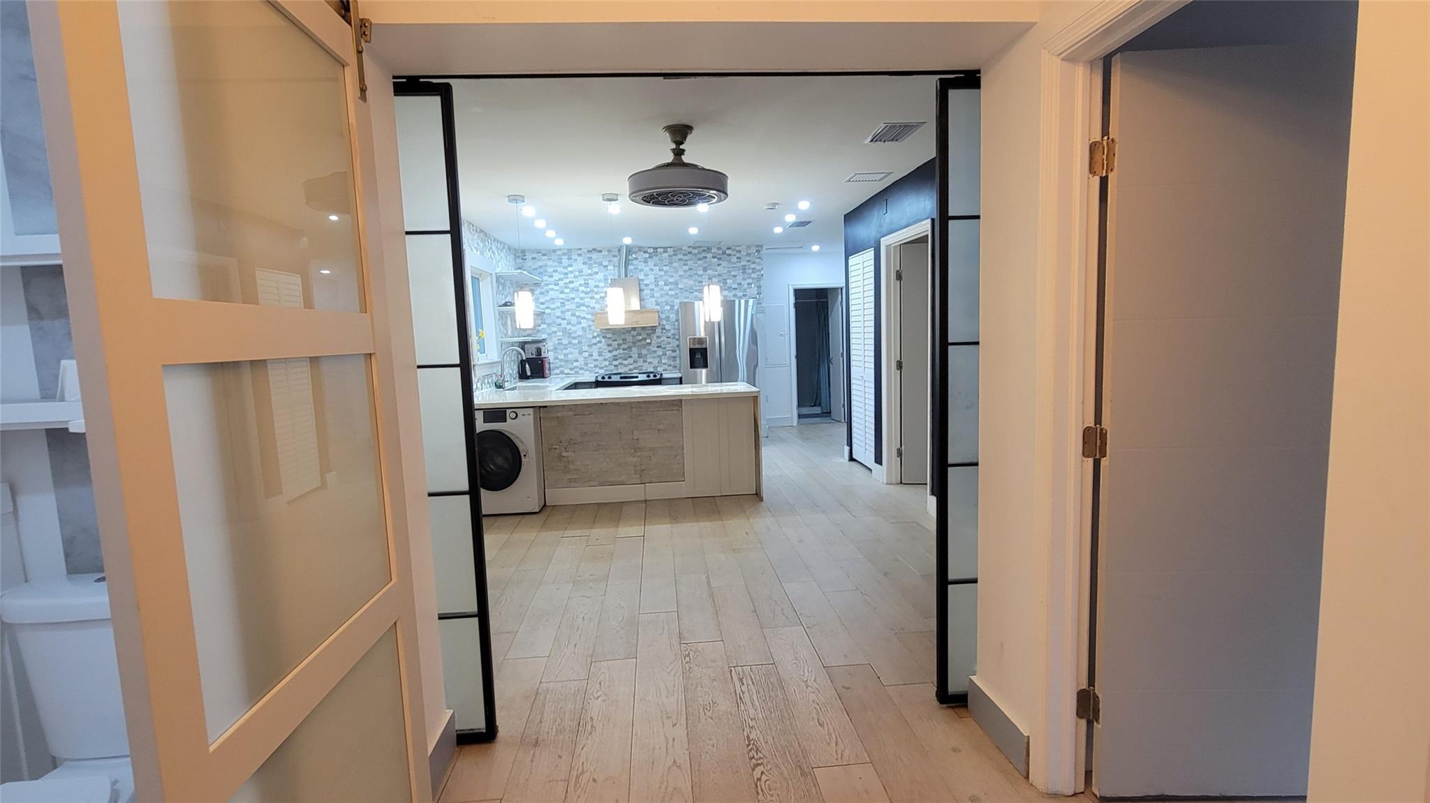 Dorsey Park First Add 21- - Residential Lease