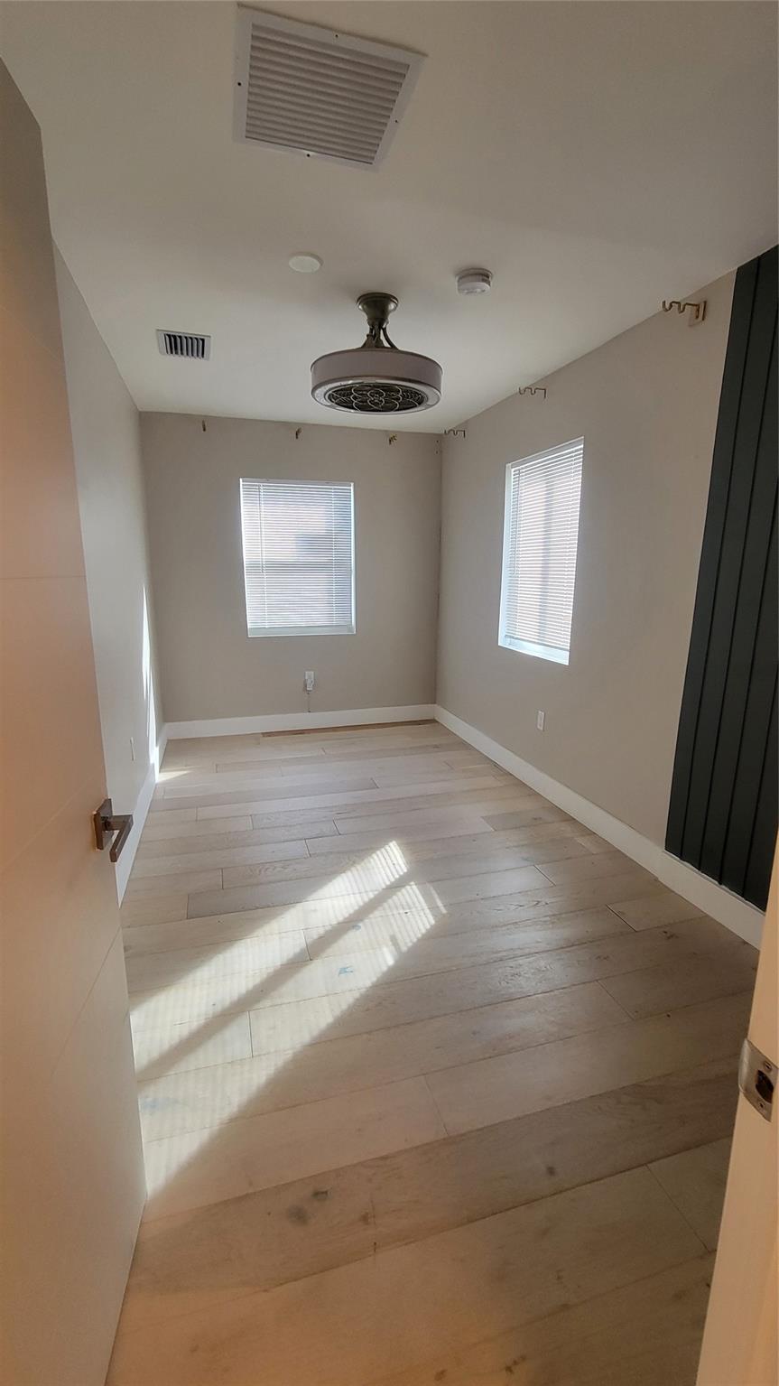 Dorsey Park First Add 21- - Residential Lease