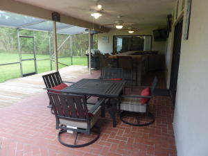 PINEWOOD EAST 2 OF WELLINGTON - Residential Lease